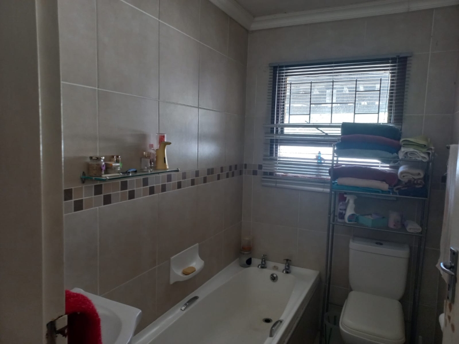 3 Bedroom Property for Sale in Gonubie Eastern Cape
